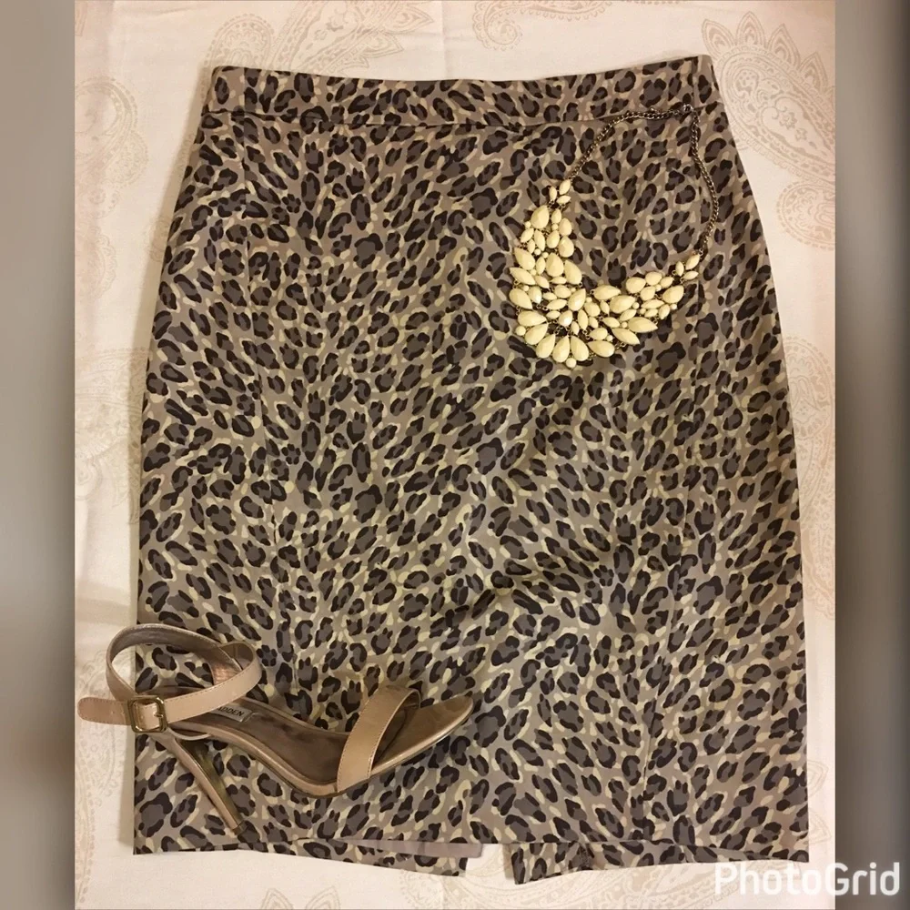 Loft Printed Pencil Skirt NEW Size 6 Animal Print Versatile Business Casual